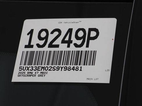 Certified 2025 BMW X7 M60i image 26