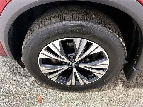 Used 2021 Nissan Rogue SV image 36