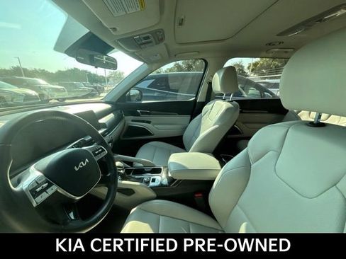 Certified 2024 Kia Telluride S w/ S Sunroof Package FWD image 10