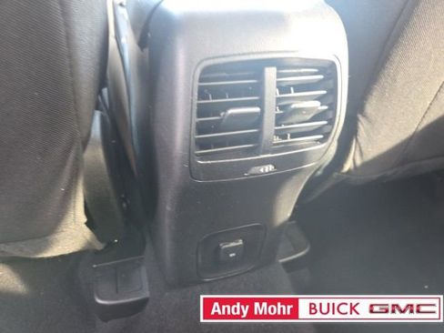 Used 2020 Ford Escape SE image 41