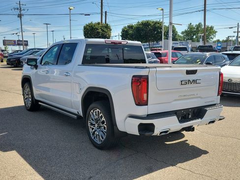 Used 2026 GMC Sierra 1500 Denali Ultimate AWD/4WD image 3
