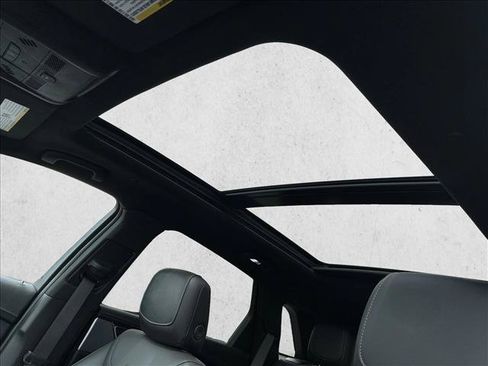 Used 2022 Cadillac XT5 Premium Luxury w/ Technology Package AWD/4WD image 20