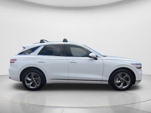 Used 2026 Genesis GV70 2.5T Advanced AWD/4WD image 4