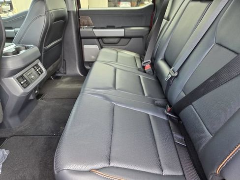 New 2026 Ford F250 Lariat w/ Black Appearance Package AWD/4WD image 28