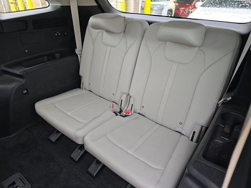 Used 2024 Kia Sorento S w/ Panoramic Sunroof Package FWD image 13