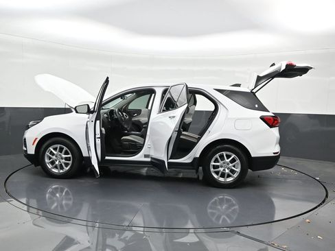 Used 2024 Chevrolet Equinox LS FWD image 35