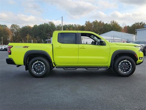 New 2026 Nissan Frontier PRO-4X w/ Pro-4x Convenience Package image 2