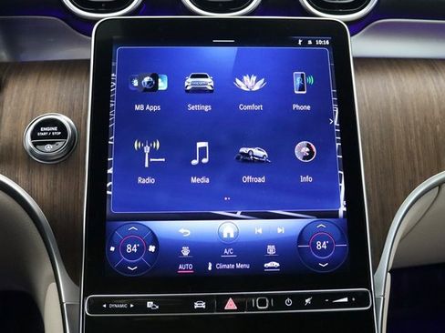 Used 2024 Mercedes-Benz GLC 300 4MATIC image 8