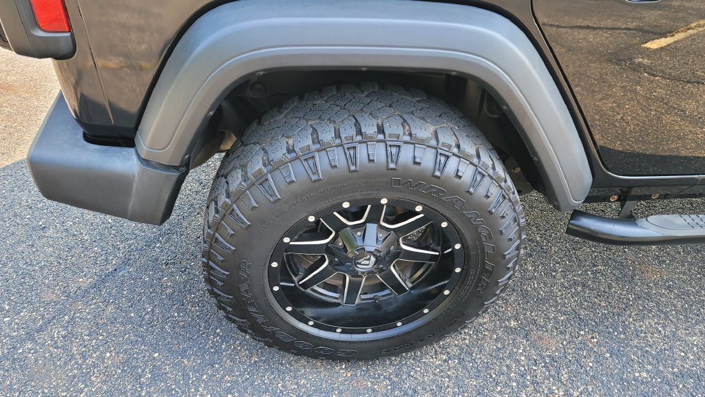 Used 2020 Jeep Wrangler Unlimited Sport AWD/4WD image 13
