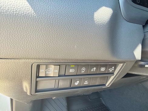 New 2026 Toyota Tundra Limited AWD/4WD image 28