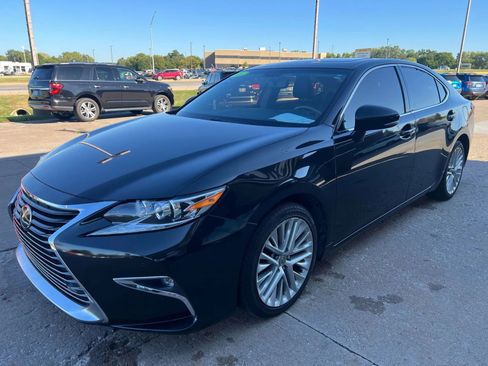 Used 2016 Lexus ES 350 image 4