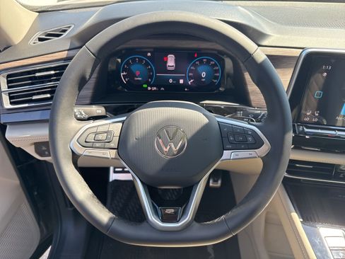 New 2026 Volkswagen Atlas SEL Premium R-Line image 16