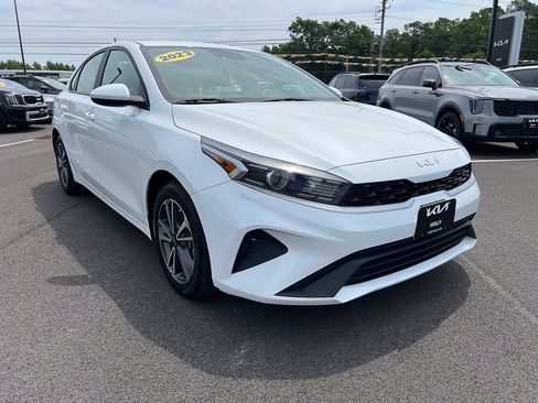 Used 2023 Kia Forte LXS FWD image 8