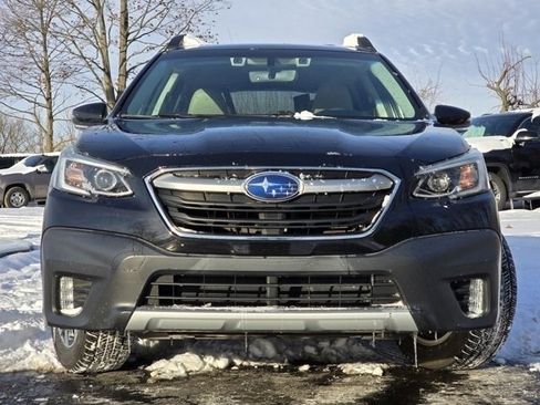 Used 2020 Subaru Outback Limited image 3