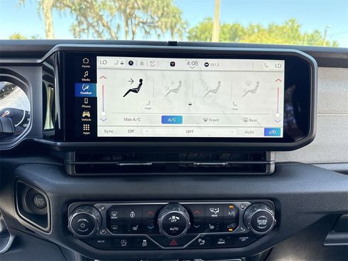 New 2025 Jeep Wrangler Sport S image 21