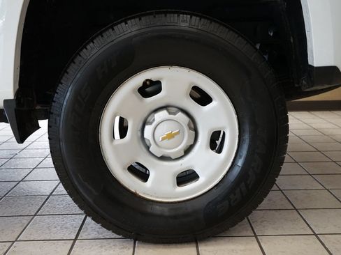 Used 2020 Chevrolet Colorado W/T RWD image 44