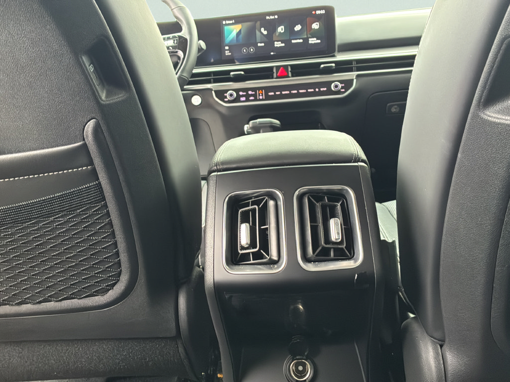 Used 2026 Kia Sorento S FWD image 18
