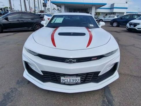 Certified 2022 Chevrolet Camaro SS image 3