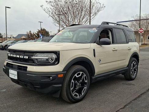 Certified 2024 Ford Bronco Sport Outer Banks w/ Tech Package image 3