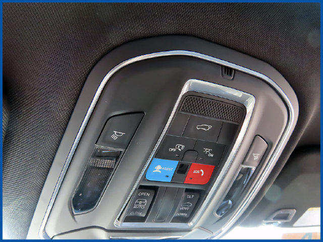 Certified 2023 Jeep Grand Cherokee Altitude AWD/4WD image 19