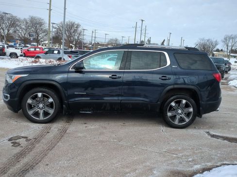 Used 2017 GMC Acadia SLT image 5
