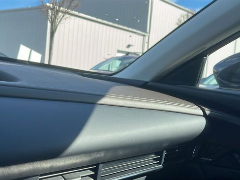 Certified 2025 MAZDA CX-30 AWD 2.5 S w/ Premium Package image 18