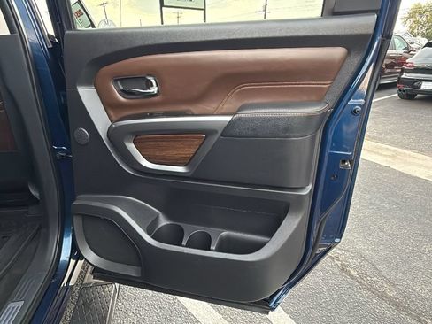 Used 2018 Nissan Titan Platinum Reserve AWD/4WD image 16