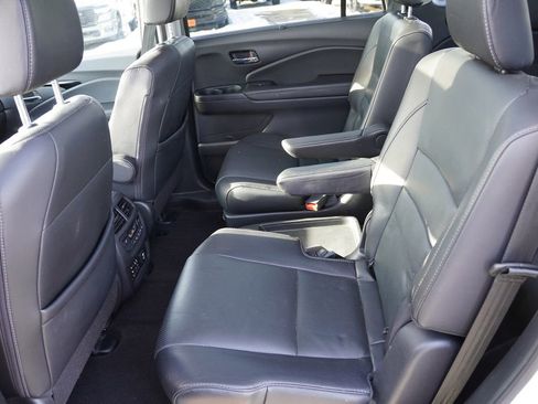 Used 2018 Honda Pilot Elite image 17