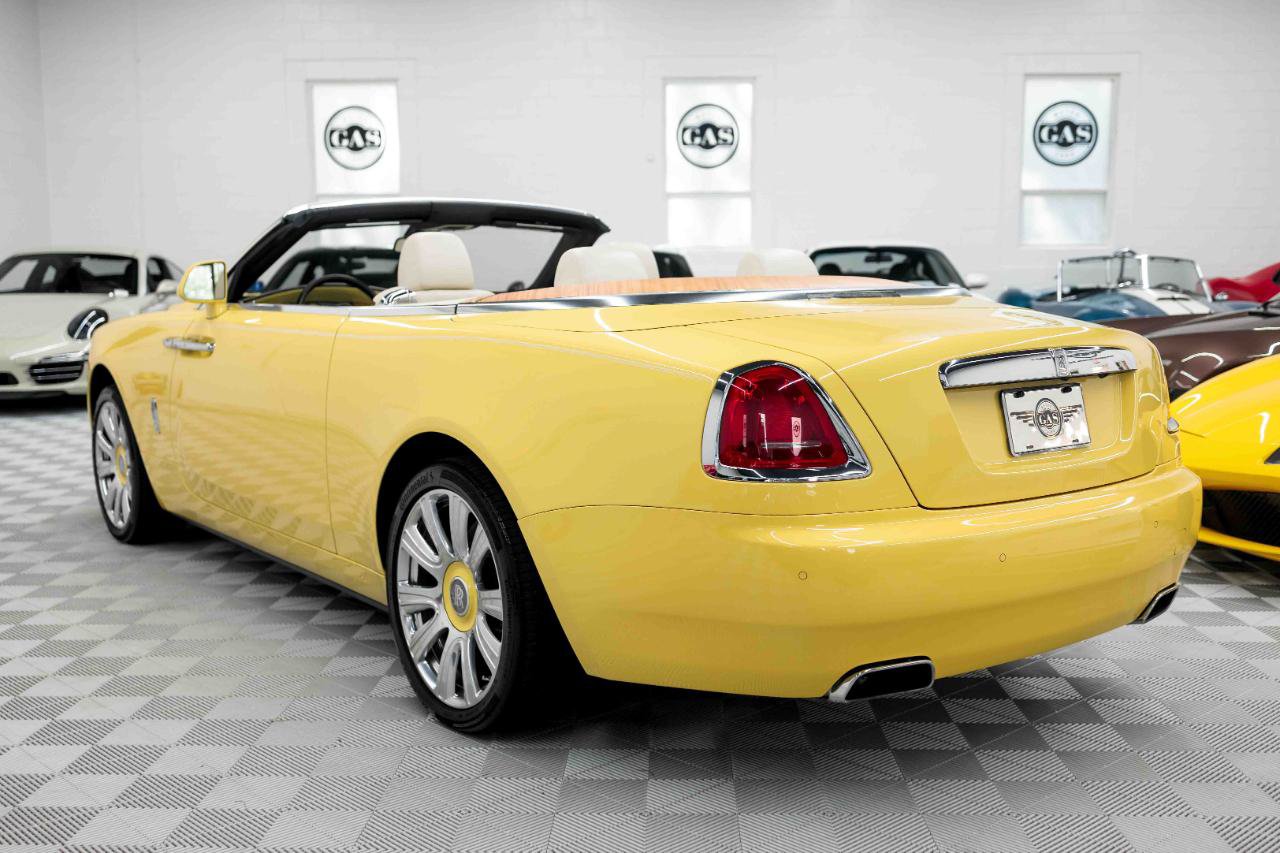 Used 2017 Rolls-Royce Dawn RWD image 49