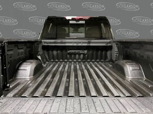 Used 2024 GMC Sierra 2500 AT4 w/ Technology Package image 9