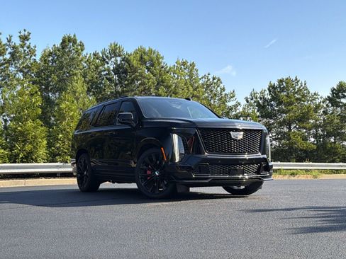 Used 2026 Cadillac Escalade V w/ LPO, ONYX Package AWD/4WD image 2