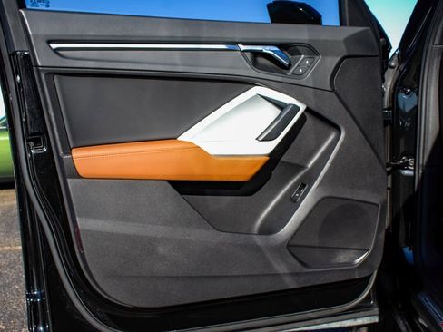 Used 2021 Audi Q3 2.0T Premium w/ Convenience Package image 8