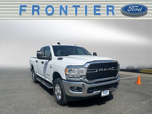 Used 2024 RAM 2500 Big Horn w/ Off Road Package AWD/4WD image 8