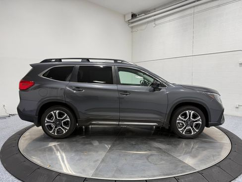Used 2024 Subaru Ascent Limited w/ Technology Package image 8