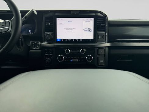 Used 2025 Ford F250 Lariat w/ Lariat Ultimate Package AWD/4WD image 12