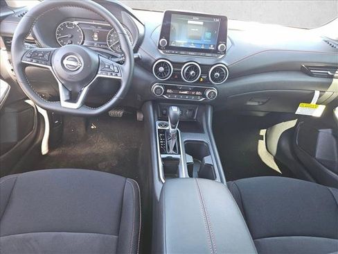 New 2025 Nissan Sentra SR image 11