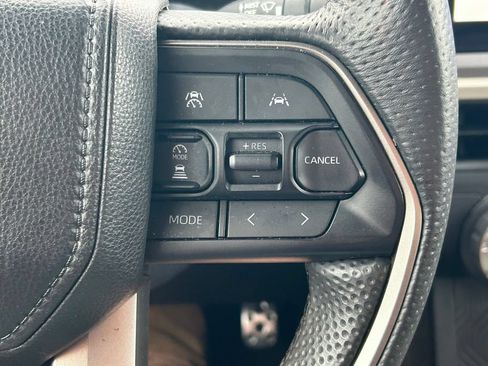 Used 2025 Toyota Tacoma TRD Sport RWD image 37