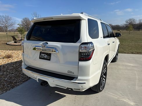 Used 2014 Toyota 4Runner Limited image 17