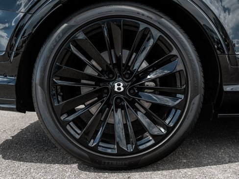 Certified 2026 Bentley Bentayga Speed AWD/4WD image 15
