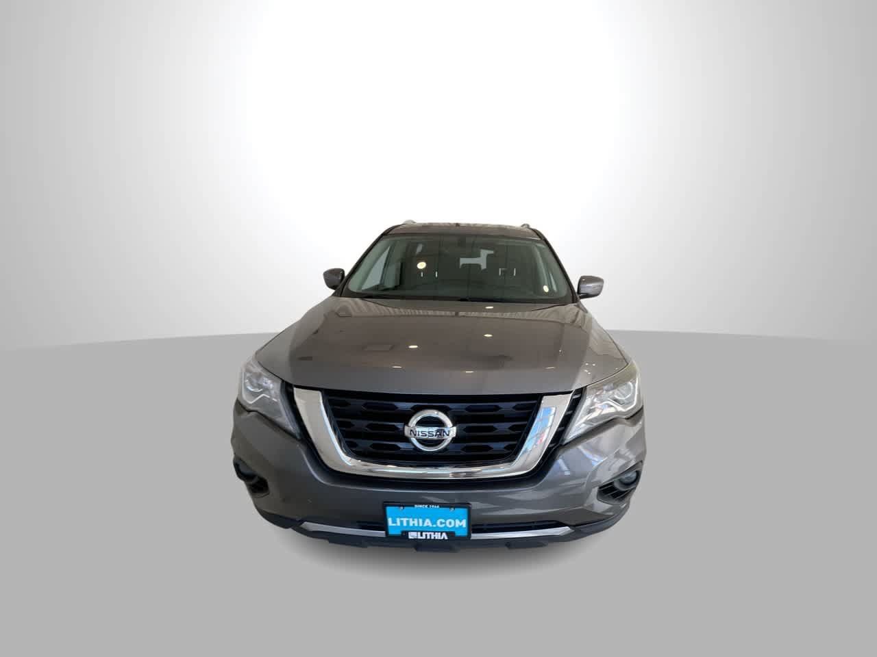 Used 2020 Nissan Pathfinder SV AWD/4WD image 3