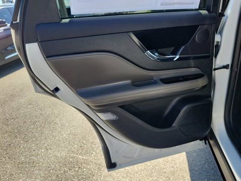 Certified 2023 Lincoln Corsair FWD w/ Equipment Group 101A image 13