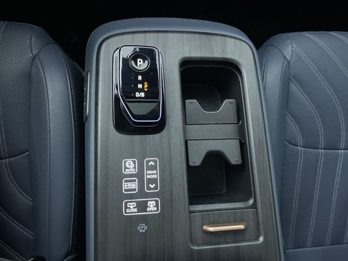 Certified 2024 Nissan Ariya AWD image 21