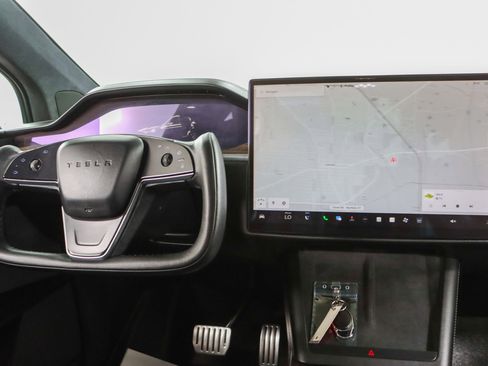 Used 2022 Tesla Model X AWD/4WD image 17