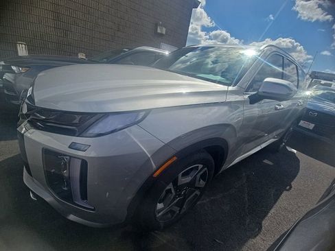Used 2025 Hyundai Palisade Limited image 1