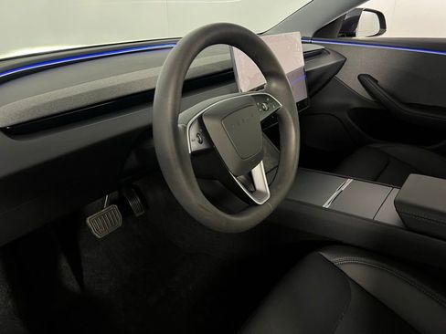 Used 2025 Tesla Model 3 Long Range image 23