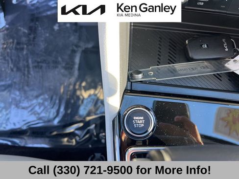 Certified 2025 Kia Sportage EX w/ Premium Package image 38