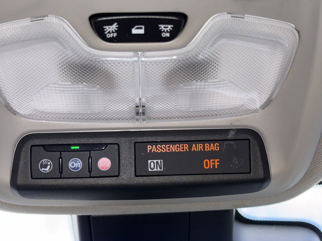 Used 2024 Buick Encore GX Sport Touring FWD image 16