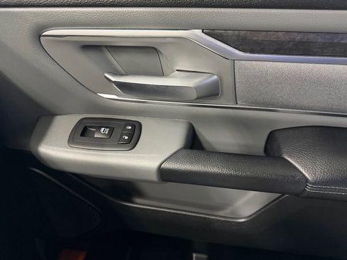 Used 2019 RAM 1500 Big Horn AWD/4WD image 30