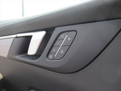 New 2026 Buick Enclave Preferred w/ Power Package image 27