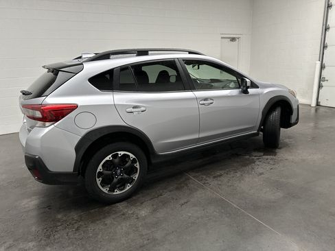 Used 2023 Subaru Crosstrek 2.0i Premium AWD/4WD image 9